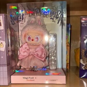 Jump into summer Mokoko Popland exclusive